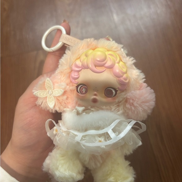 POP MART Other - Skull Panda Secret: in the garden